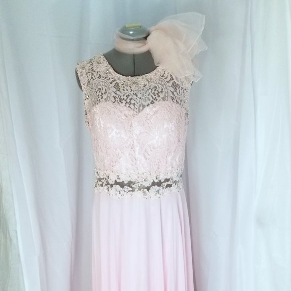 Brand unknown, 6/8, soft pink, comes with scarf. - Picture 2 of 6